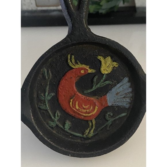 Vintage Mid Century Miniature Cast Iron Skillet Bird LHC‎ Japan Raised Relief - Picture 4 of 16
